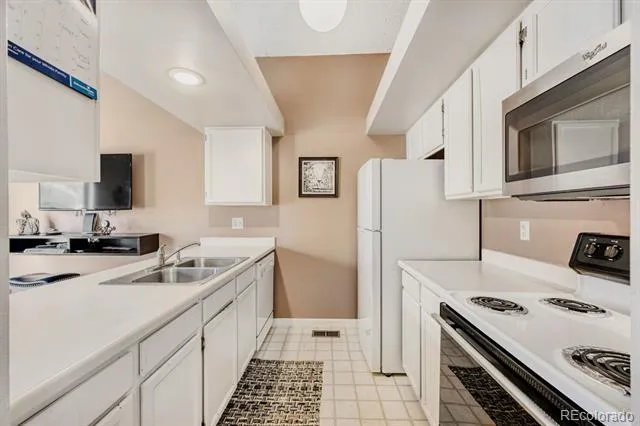 4252 S Richfield Way Aurora, CO 80013