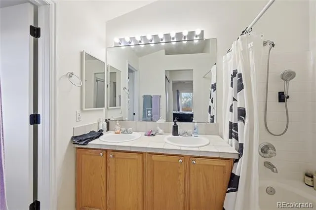 5323 S Malta Way Centennial, CO 80015