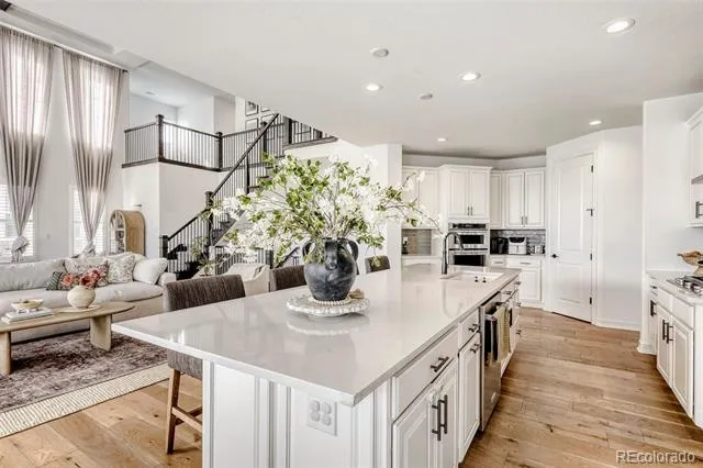 27841 E Lakeview Drive Aurora, CO 80016