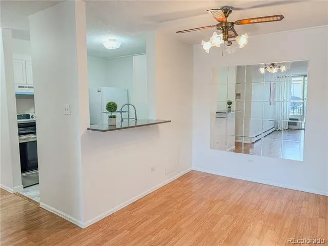 2281 S Vaughn Way #A306 Aurora, CO 80014