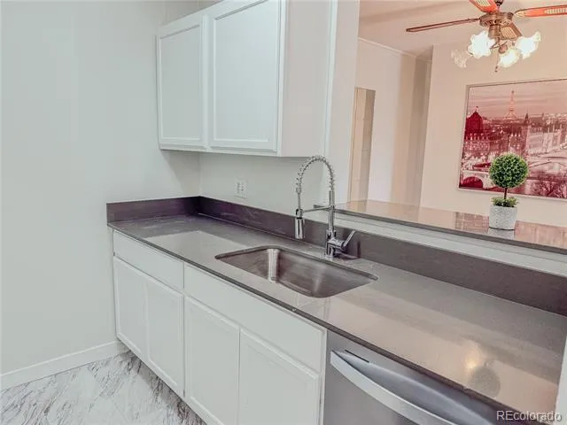 2281 S Vaughn Way #A306 Aurora, CO 80014