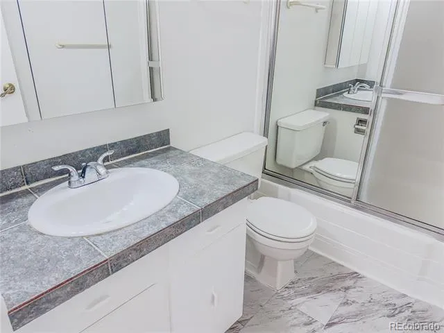 2281 S Vaughn Way #A306 Aurora, CO 80014