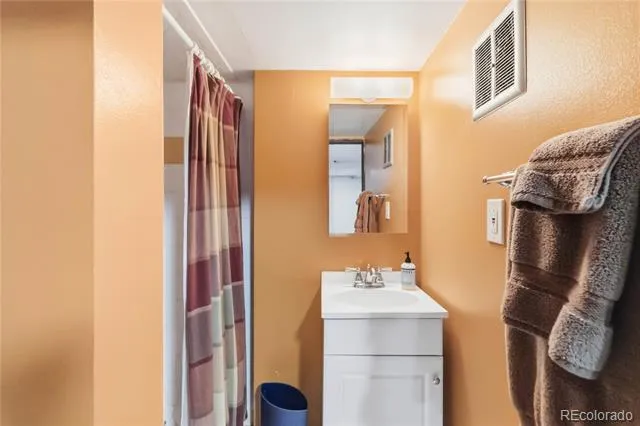 987 Glencoe Street Denver, CO 80220