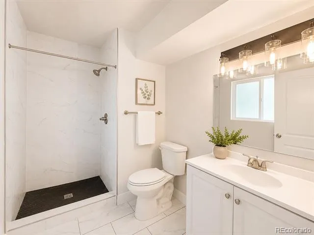 7073 E Warren Drive Denver, CO 80224