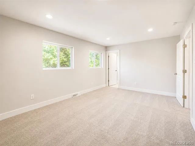 7073 E Warren Drive Denver, CO 80224