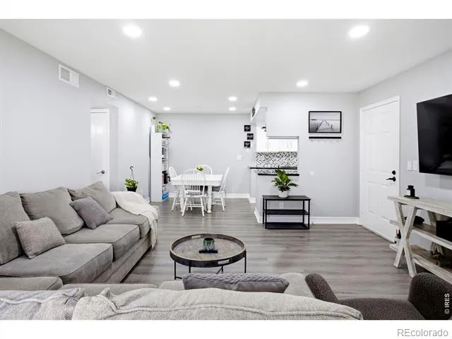 8225 Fairmount Drive #105 Denver, CO 80247