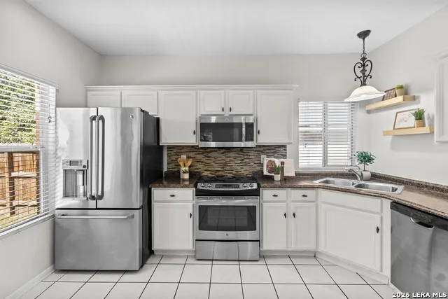 14235 Red Maple Wood San Antonio, TX 78249