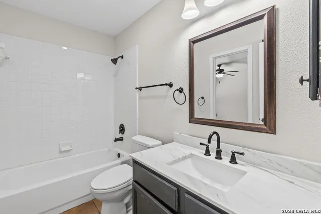 14235 Red Maple Wood San Antonio, TX 78249