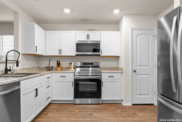 2846 LINDENWOOD RUN San Antonio, TX 78245