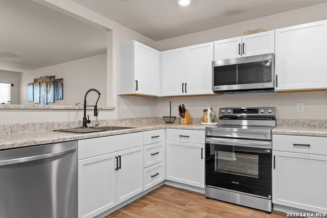 2846 LINDENWOOD RUN San Antonio, TX 78245