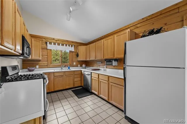 310 Wendelyn Way Boulder, CO 80302