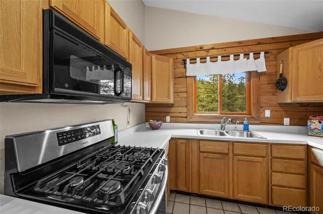 310 Wendelyn Way Boulder, CO 80302