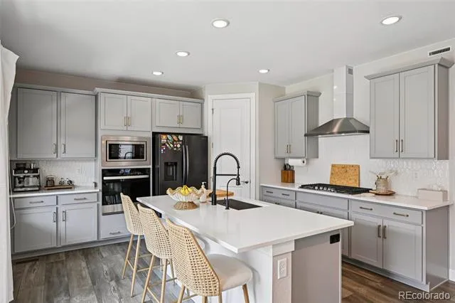8491 Hotchkiss Loop Littleton, CO 80125