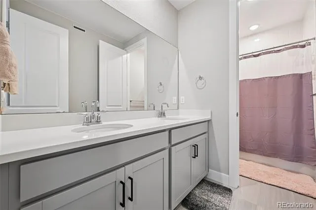 8491 Hotchkiss Loop Littleton, CO 80125