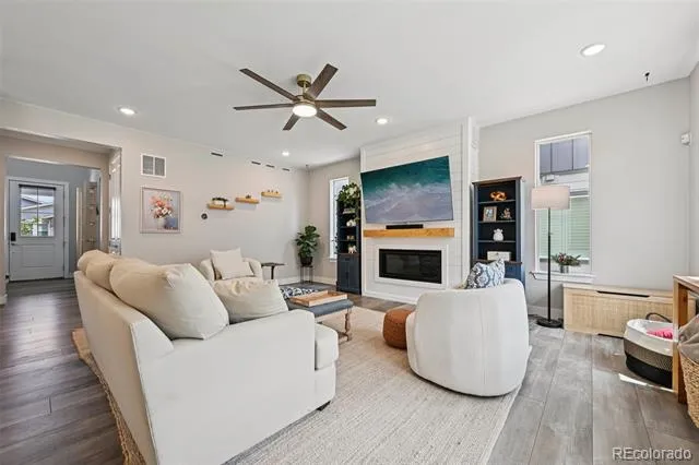 8491 Hotchkiss Loop Littleton, CO 80125