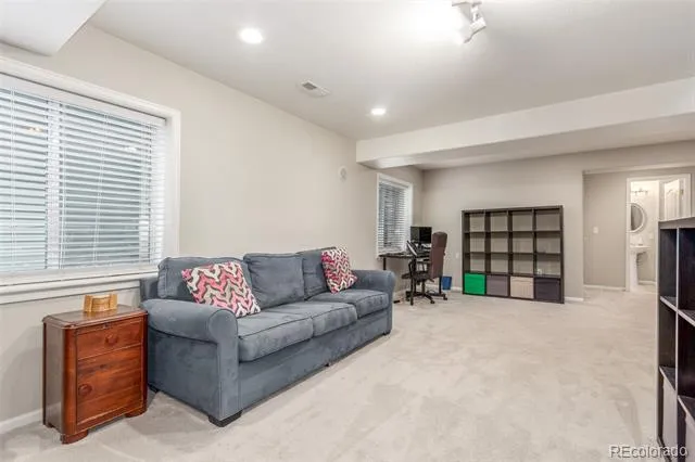 10660 Jewelberry Circle Highlands Ranch, CO 80130