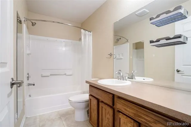 23872 E Alabama Drive Aurora, CO 80018