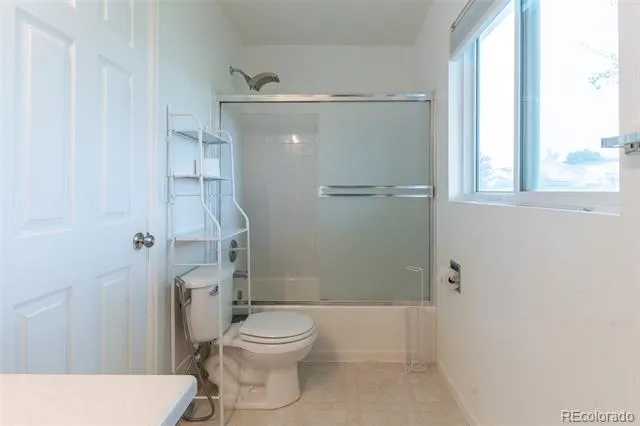 19542 E 19th Place Aurora, CO 80011