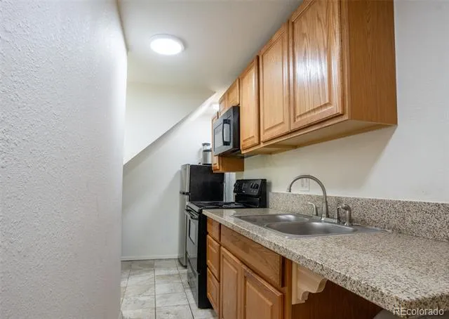 19542 E 19th Place Aurora, CO 80011