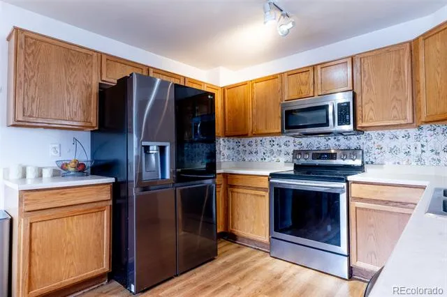 19542 E 19th Place Aurora, CO 80011