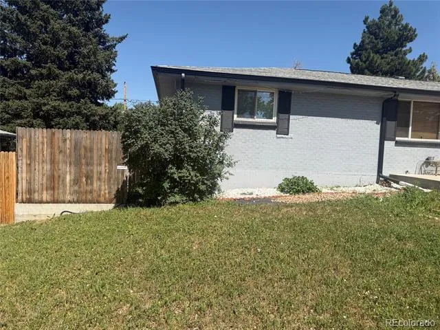 6668 Chase Street Arvada, CO 80003