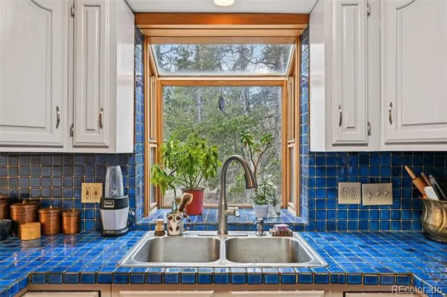 206 Pinon Circle Black Hawk, CO 80422