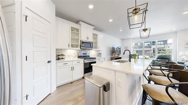 9787 Banner Peak Street Littleton, CO 80125