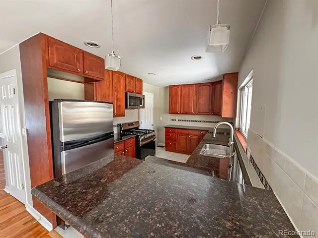 2285 S Newton Street Denver, CO 80219