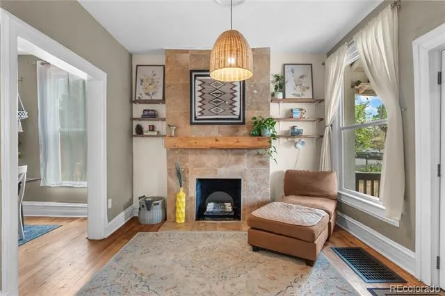 1620 Dallas Street Aurora, CO 80010