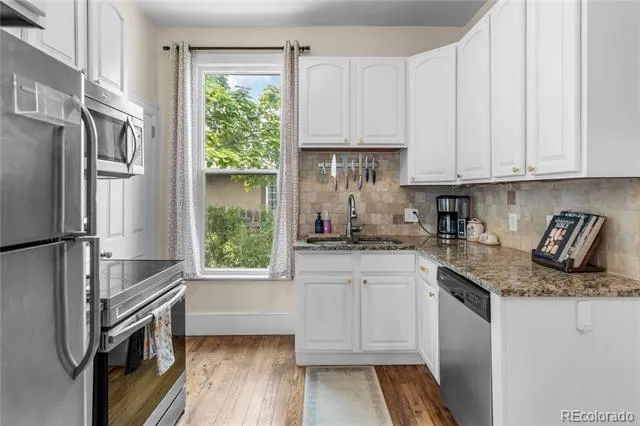 1620 Dallas Street Aurora, CO 80010