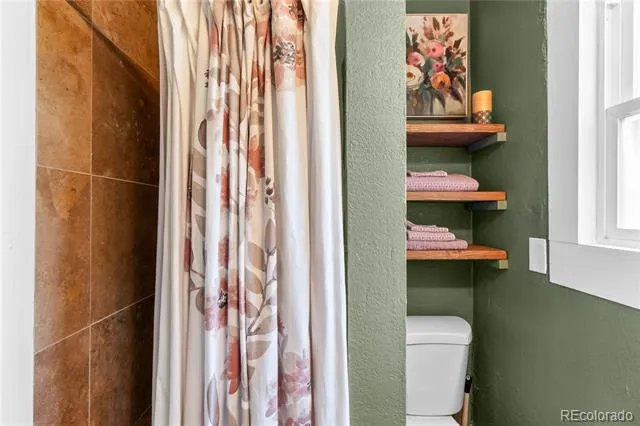 1620 Dallas Street Aurora, CO 80010