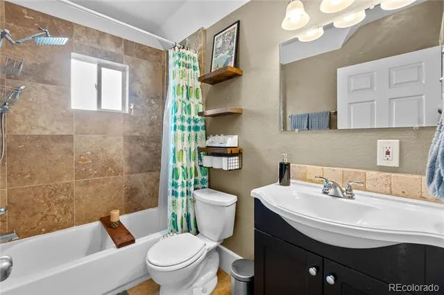 1620 Dallas Street Aurora, CO 80010