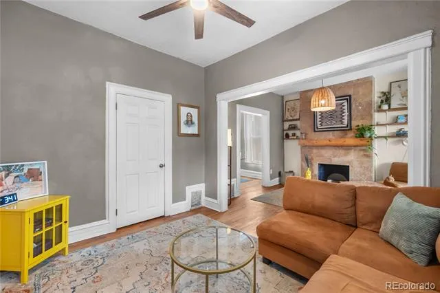 1620 Dallas Street Aurora, CO 80010