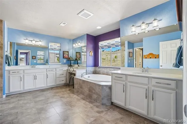 18984 W 85th Bluff Arvada, CO 80007