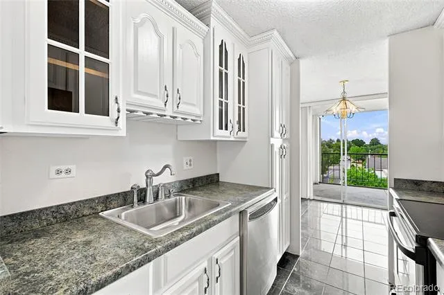 4800 E Hale Parkway #601N Denver, CO 80220