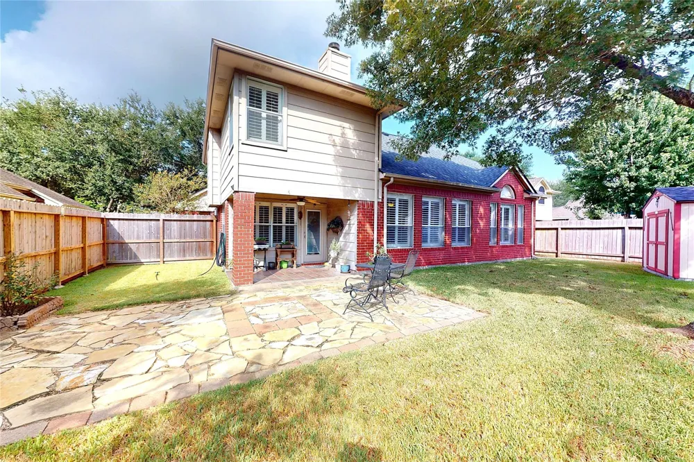 110 Cloudbridge Drive League City, TX 77573