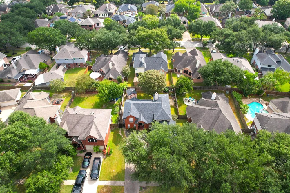 110 Cloudbridge Drive League City, TX 77573