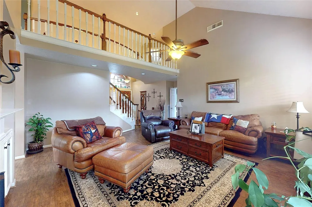 110 Cloudbridge Drive League City, TX 77573