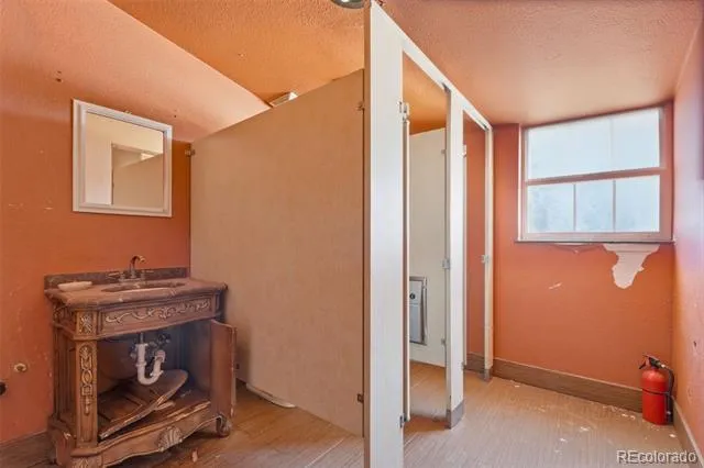 1395 W Alameda Avenue Denver, CO 80223