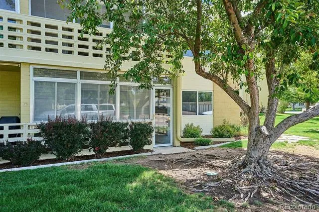 610 S Alton Way #11A Denver, CO 80247