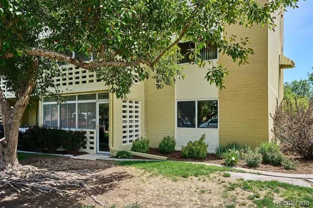 610 S Alton Way #11A Denver, CO 80247