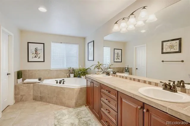 25332 E Indore Drive Aurora, CO 80016