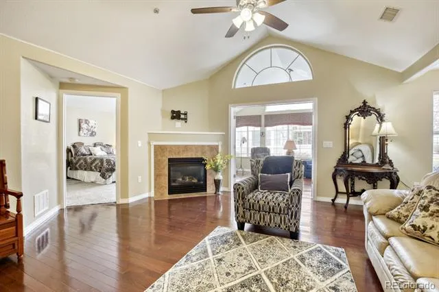 2473 Santa Fe Drive #B Longmont, CO 80504