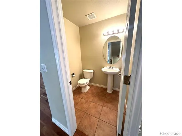 1202 Della Street Longmont, CO 80501