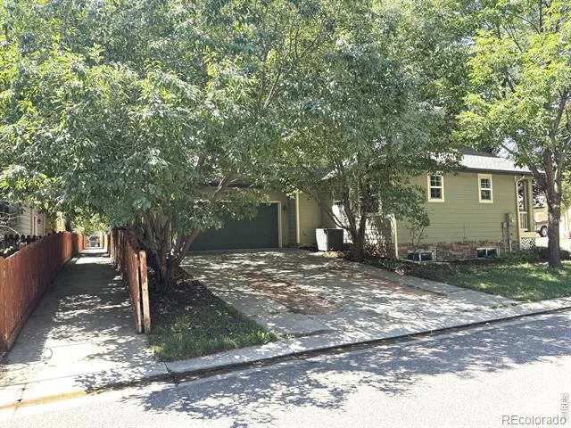 1202 Della Street Longmont, CO 80501