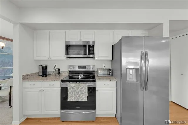 3280 Brunswick Drive Colorado Springs, CO 80920
