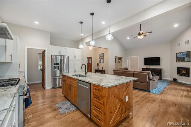 32 Oak Way Evergreen, CO 80439