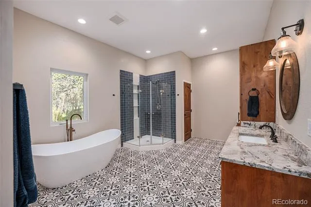 32 Oak Way Evergreen, CO 80439