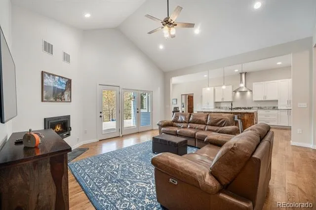 32 Oak Way Evergreen, CO 80439