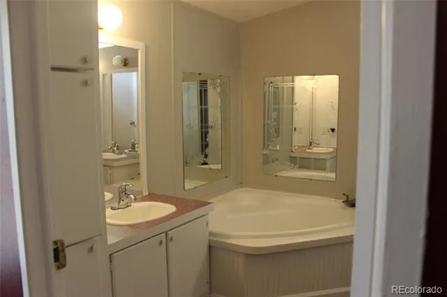 4825 astrozon Boulevard Colorado Springs, CO 80916